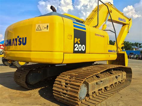 2000 komatsu excavator|komatsu 200 excavator for sale.